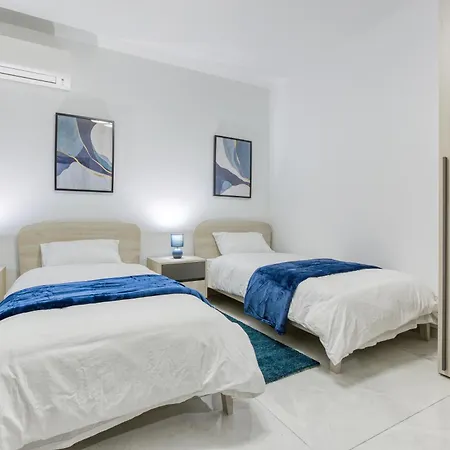Waterfront 3br Home, With Private Balcony By 360 Estates Daire St. Paul's Bay